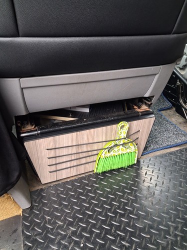 Seat base board - vw, t6