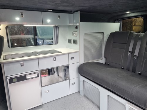 Camper van pop - van,